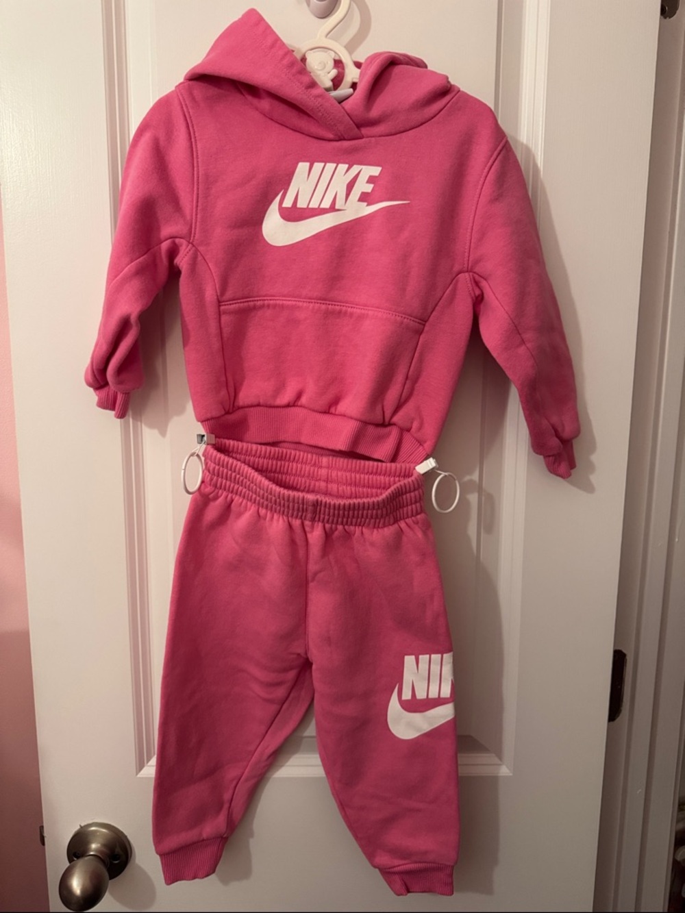 Nike Girls Bright Pink Hoodie and Jogger Set